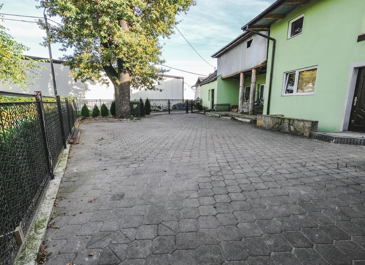 Twoja Przestrzen Noclegi Pokoje Mieszkanie Do Wynajecia Nowy Sącz Exterior foto